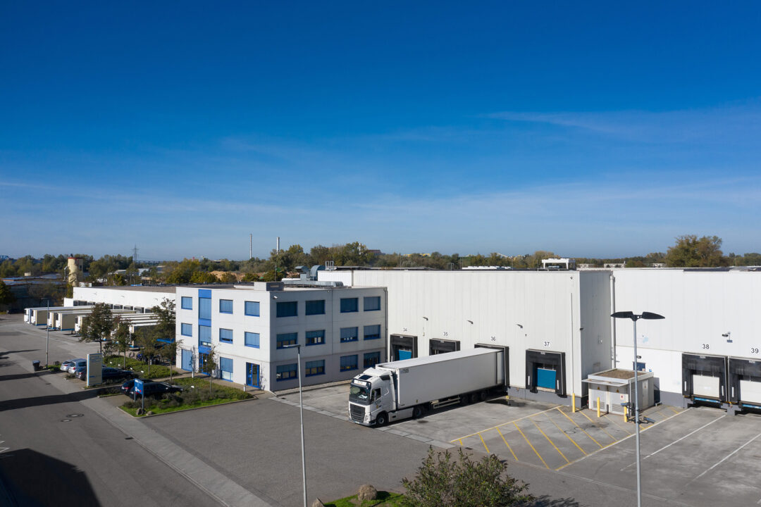 Weiträumige Logistikimmobilie in Kehl bei Straßburg | BEOS AG